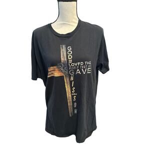 Women’s Cross Religious T-Shirt. Size Large